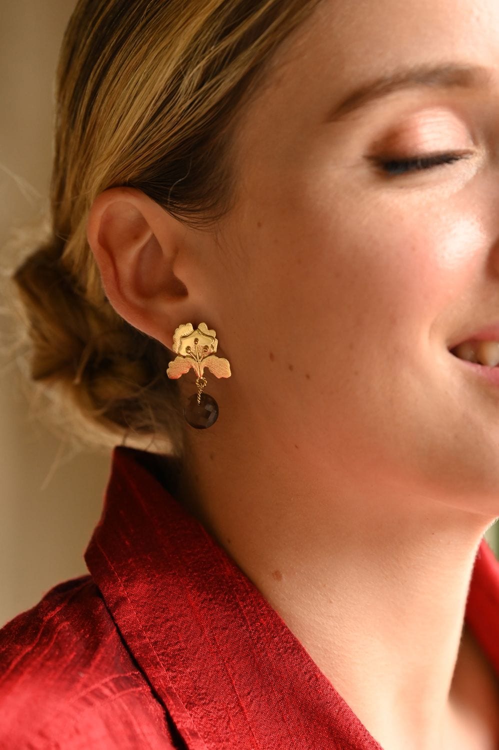 Christine Bekaert Jewelry Earring Iris Stone