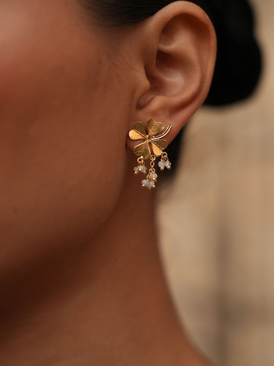 Christine Bekaert Jewelry Earring The Daily Blessings Small Earrings - White Moonstone