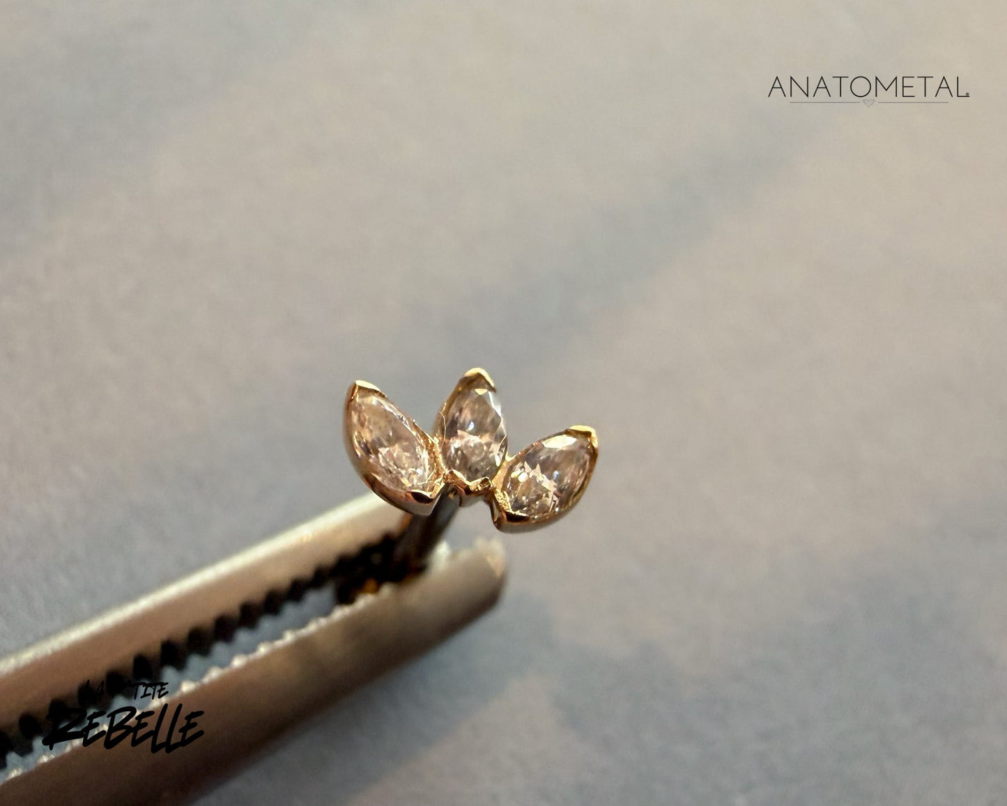 Anatometal Threadless Gold 3 Gem Marquise Fan