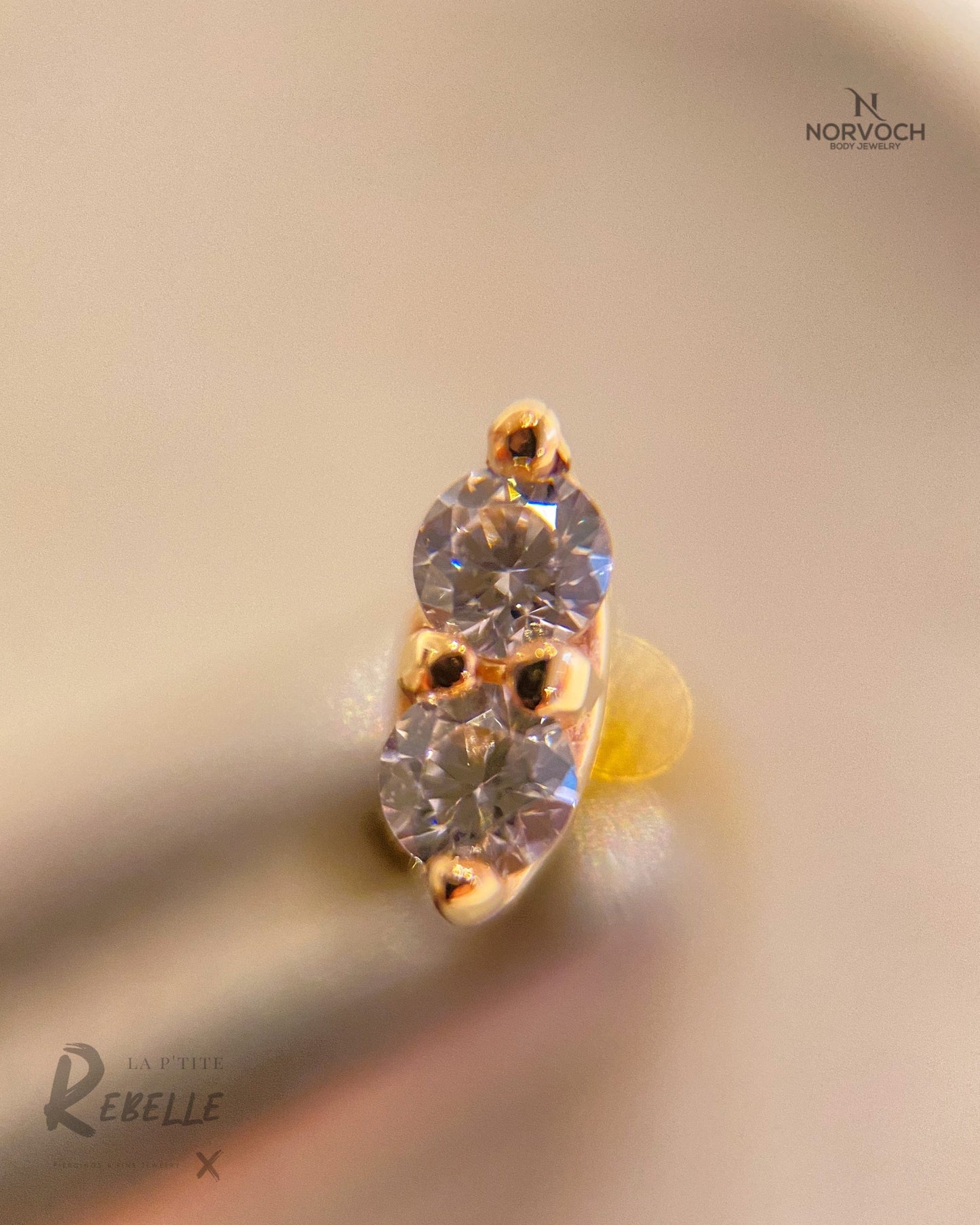 Norvoch Threadless Gold Marquise with Double Prong