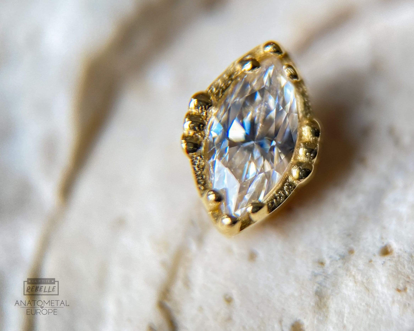Anatometal Threadless Gold Lindsey - Clear