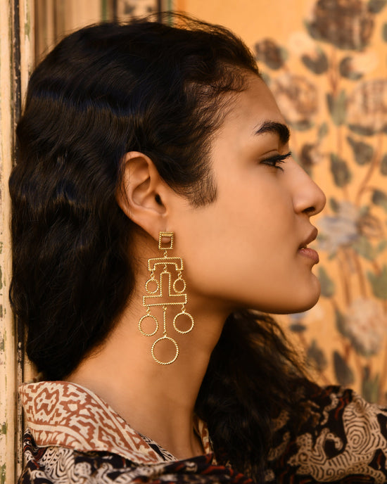 Load image into Gallery viewer, Christine Bekaert Jewelry Earring Farya
