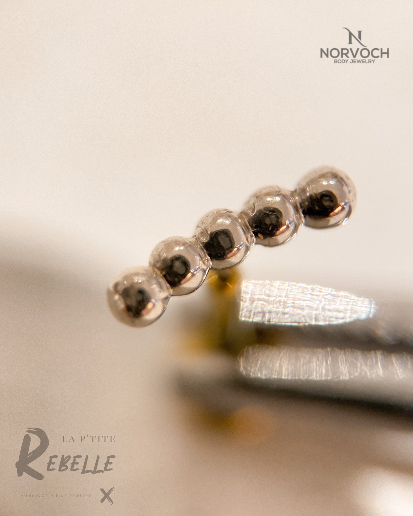 Norvoch Threadless Gold 5 beads / White Gold Beaded Cluster