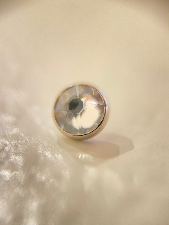 Load image into Gallery viewer, Industrial Strength Threadless Titanium 3mm / Clear CZ Flat Bezel Set (Industrial Strength)
