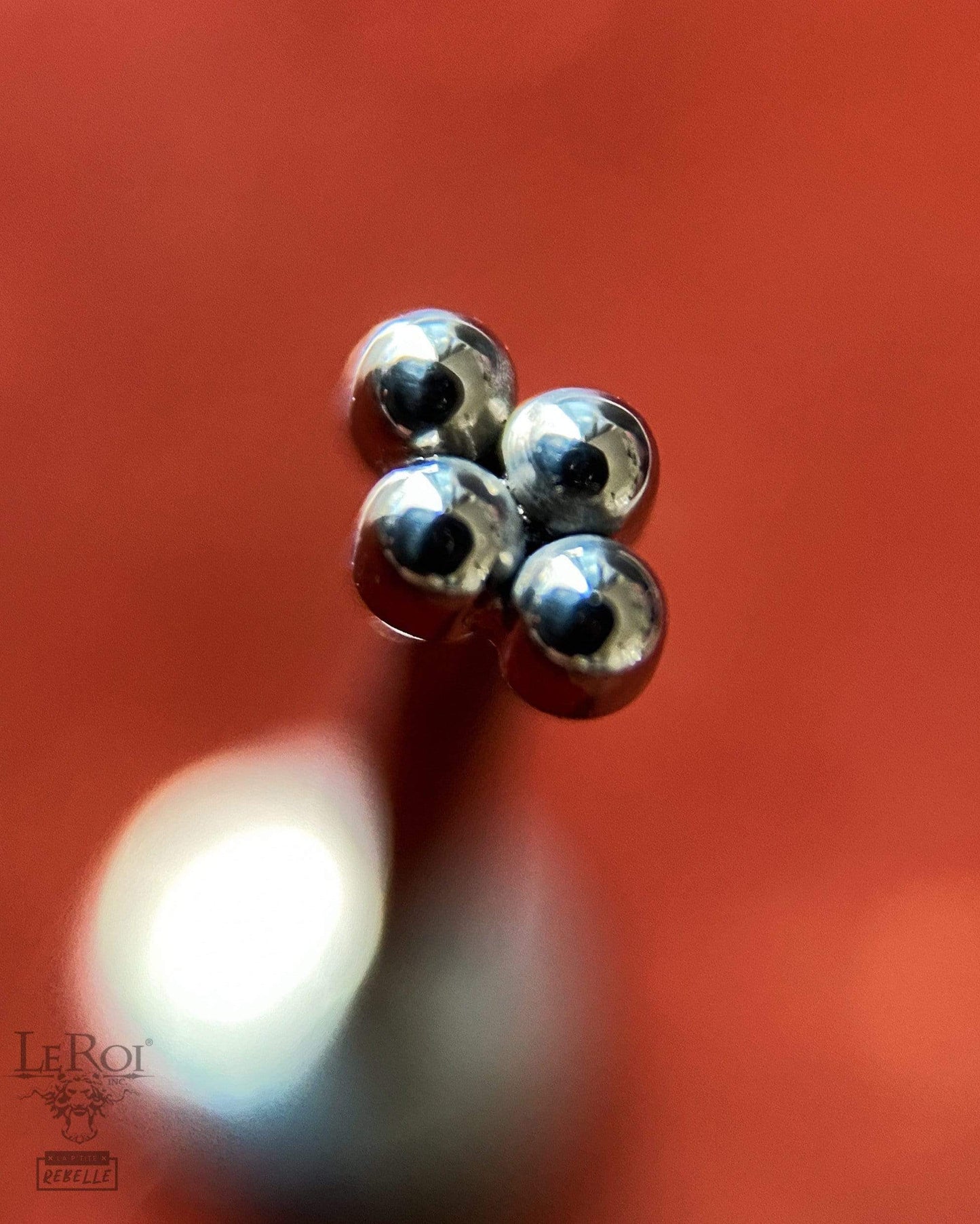 Le Roi Threadless Titanium 4 Bead Cluster