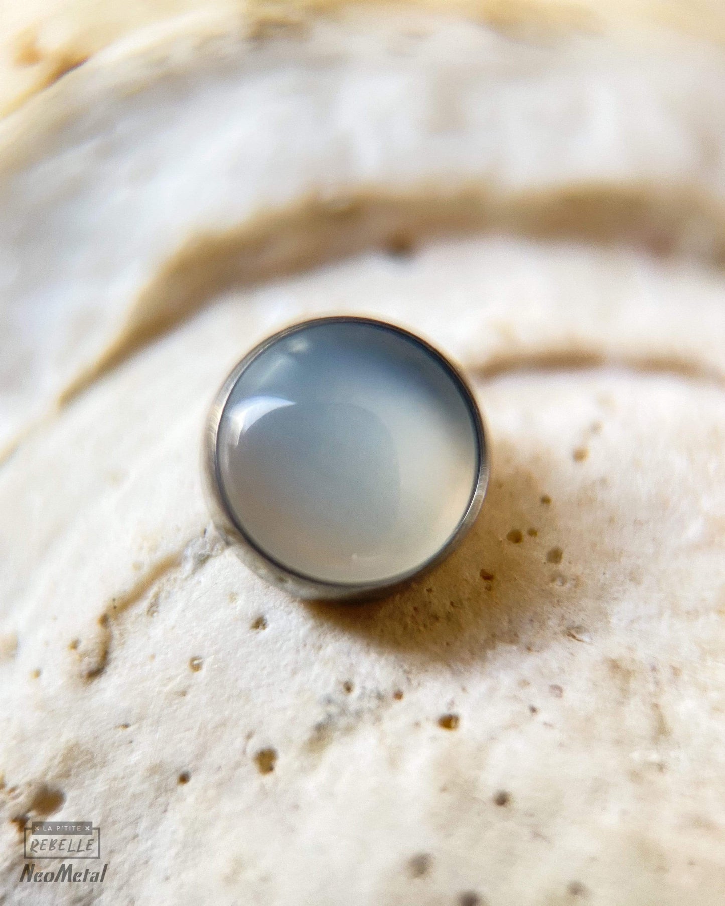 NeoMetal Threadless Titanium Genuine Moonstone