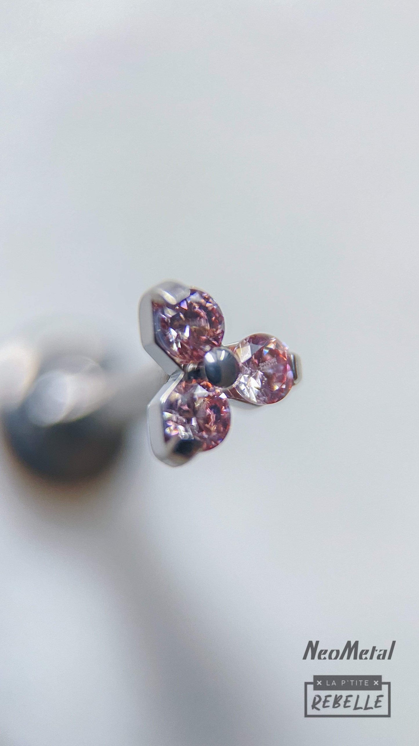 NeoMetal Threadless Titanium Trinity Morganite